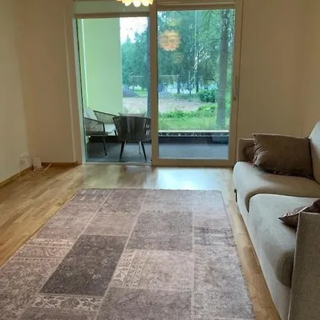 דירה Uusi Kolmio